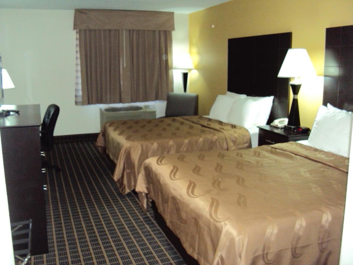 Quality Inn Carbondale University Area Exterior foto