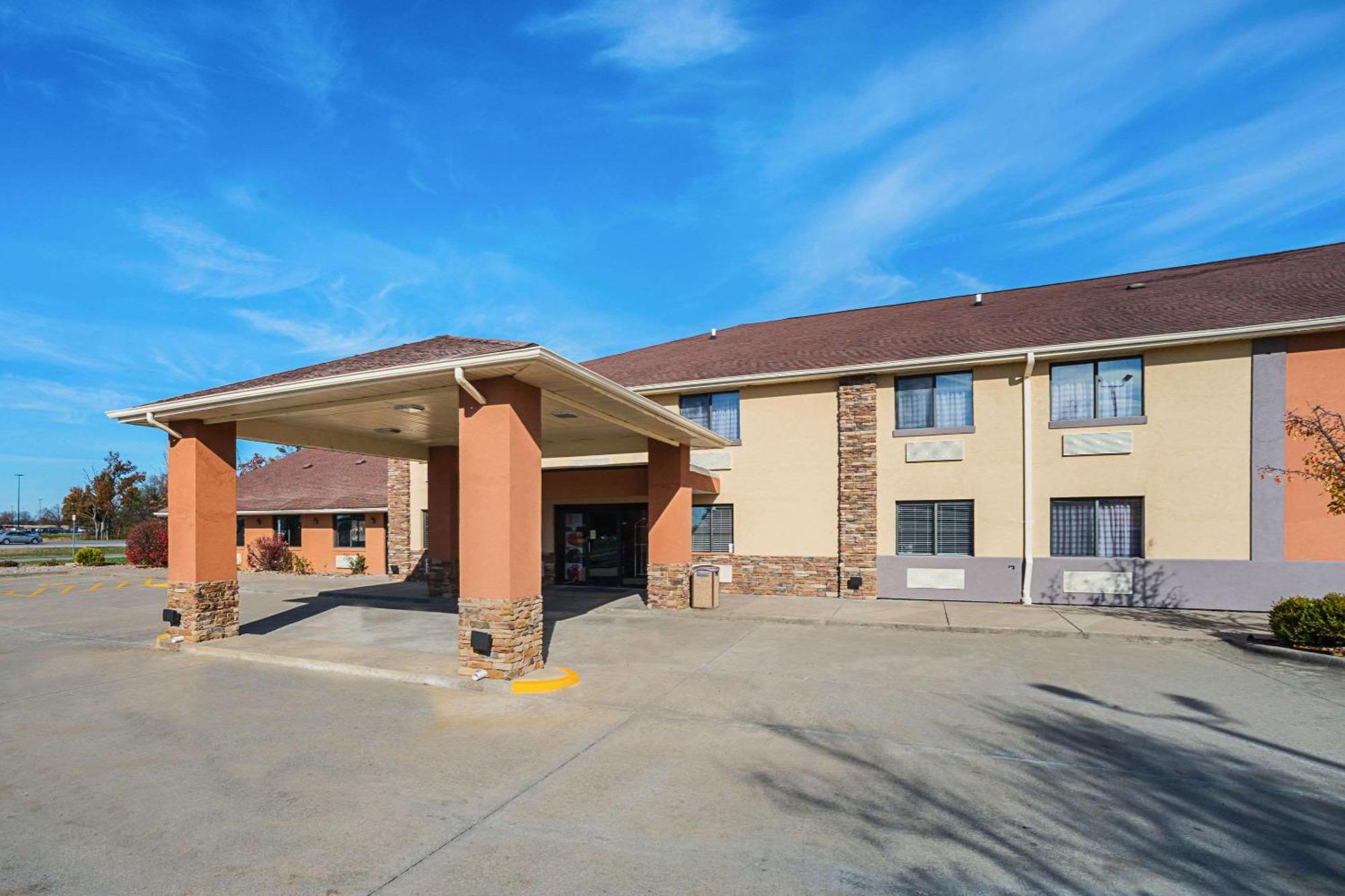 Quality Inn Carbondale University Area Exterior foto