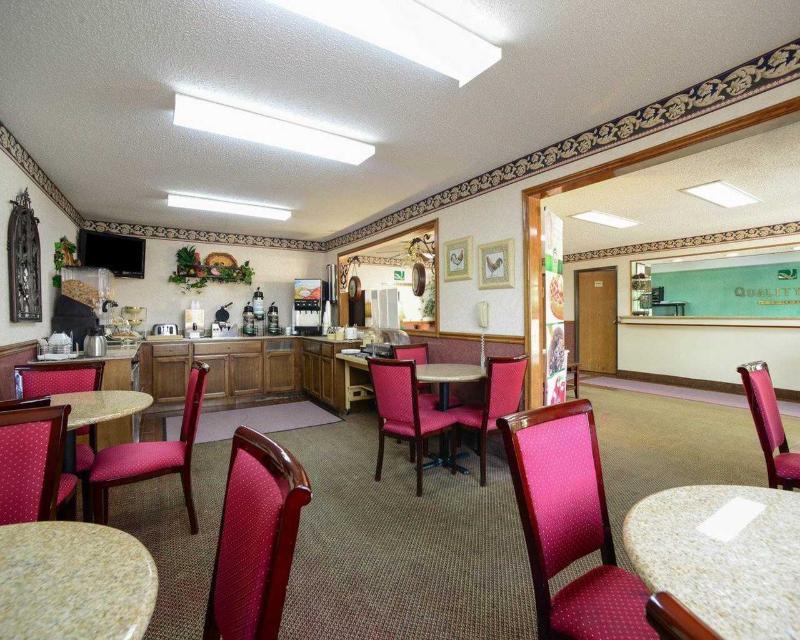 Quality Inn Carbondale University Area Exterior foto