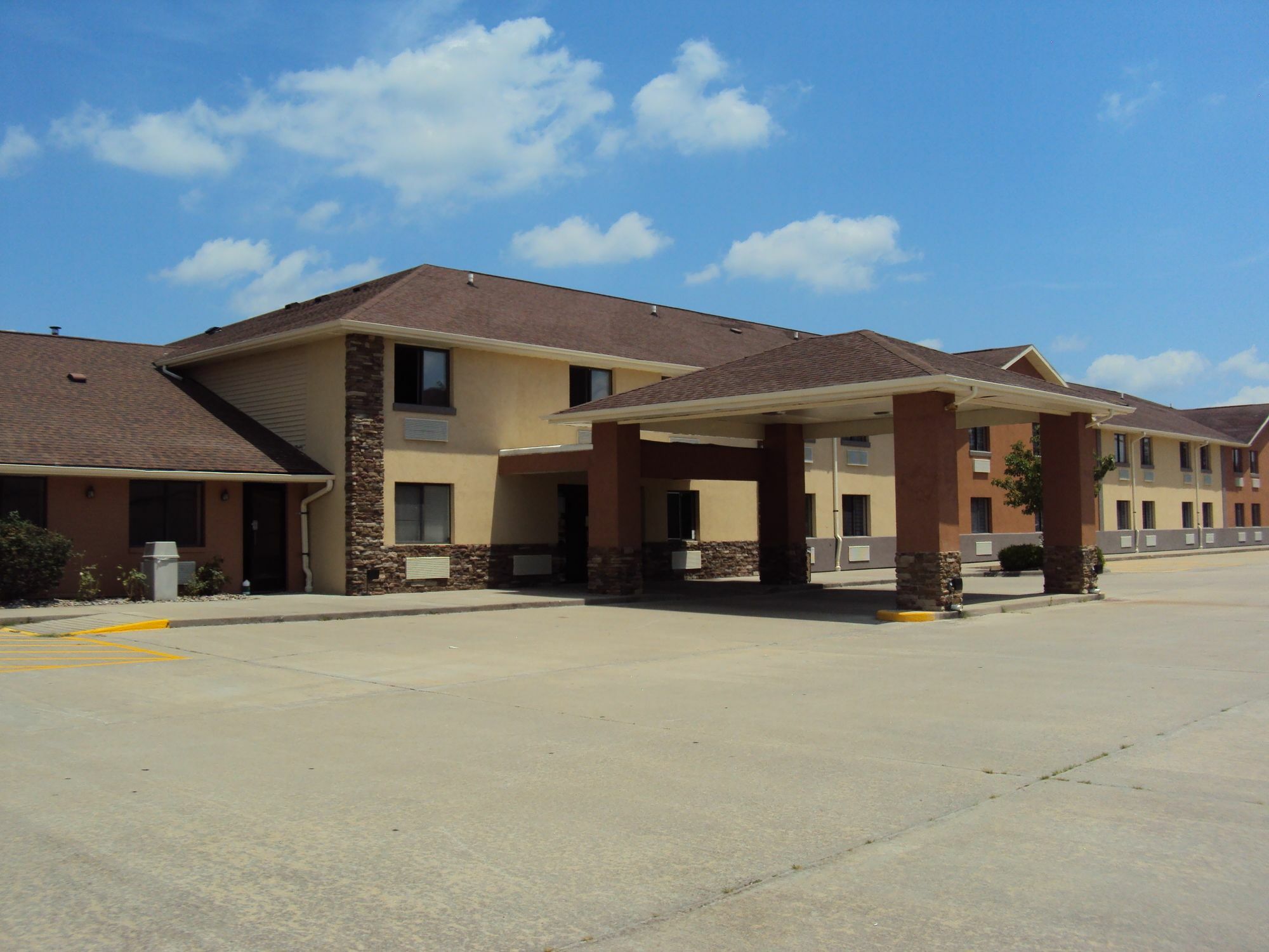 Quality Inn Carbondale University Area Exterior foto